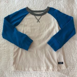 Baby Gap 5T Raglan Shirt